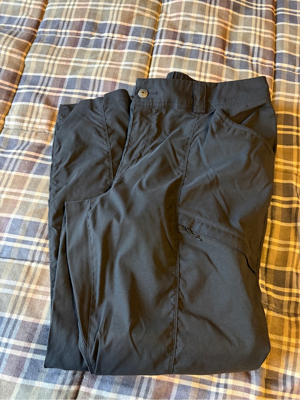 Women's Dry on the Fly Slim Leg Pants. Black. Size 16/29